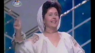 Angelica și Niculina Stoican cu Petrică Mîțu Stoian ☆ Cine trece sara dealul | Arhiva 1997