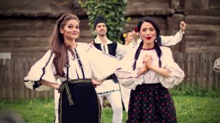 Raluca Diaconu & TheoRose – Sângele apă nu se face Official Video 2017